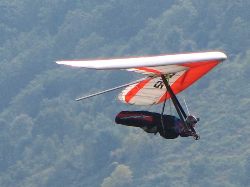 悬挂滑翔在印多尔，中央邦