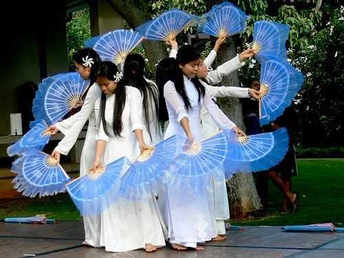 越南文化,扇舞,Vu Phien