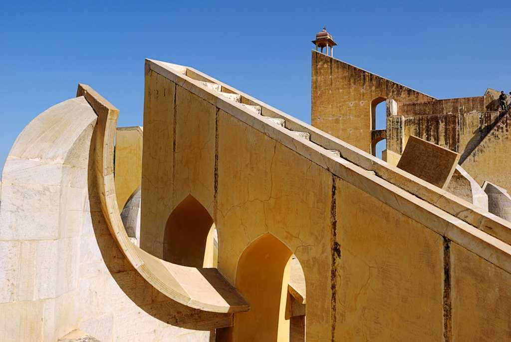 斋浦尔的Jantar Mantar是印度的世界遗产