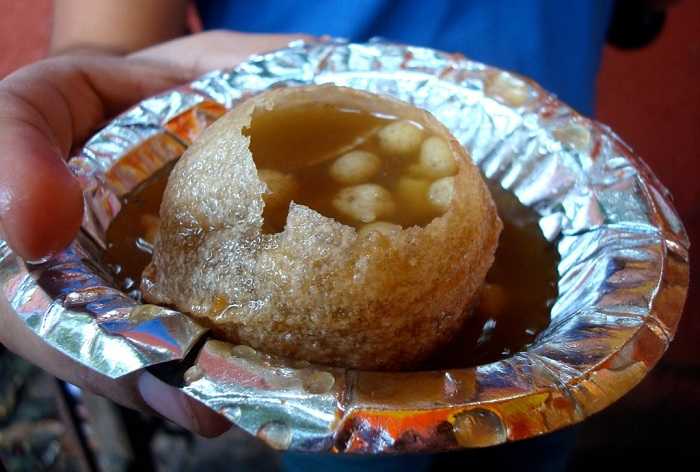 普奇卡，加尔各答街头小吃
