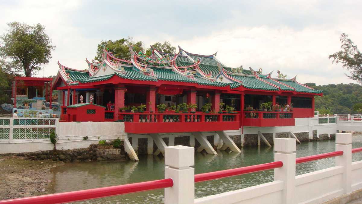 库苏岛华人庙