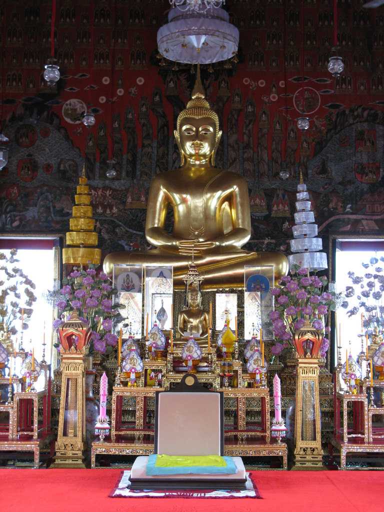 佛像，苏那寺