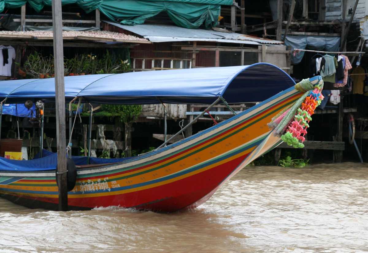 划船在曼谷