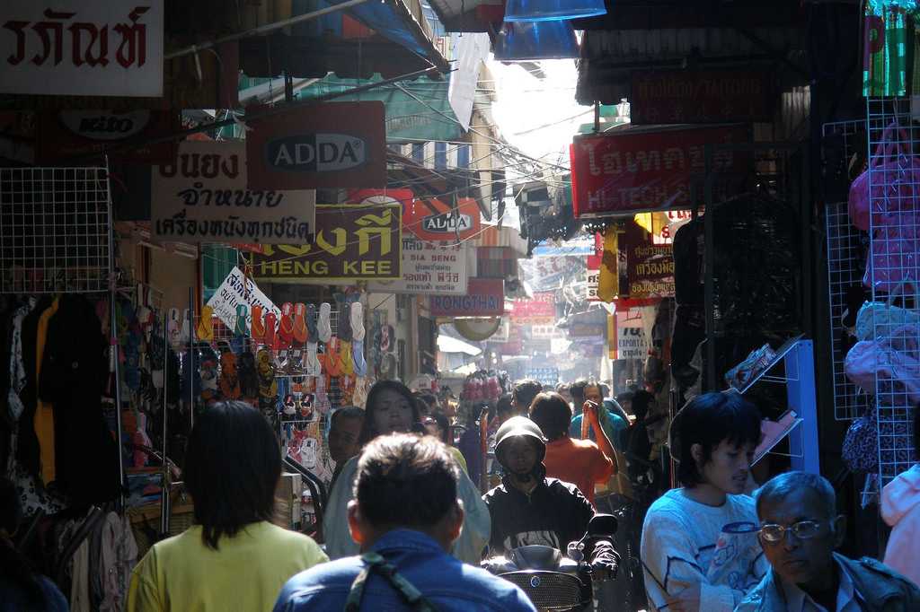 曼谷唐人街的Sampeng Lane市场