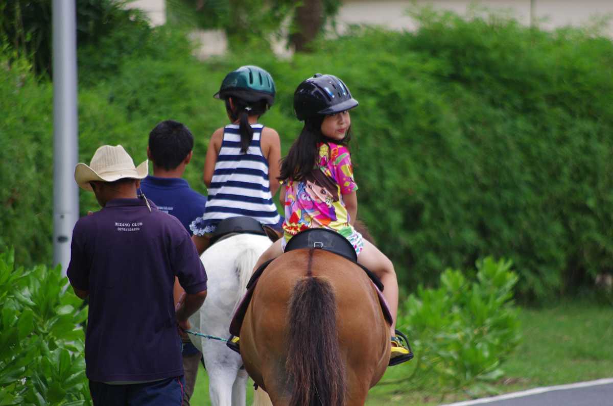 骑马在普吉岛