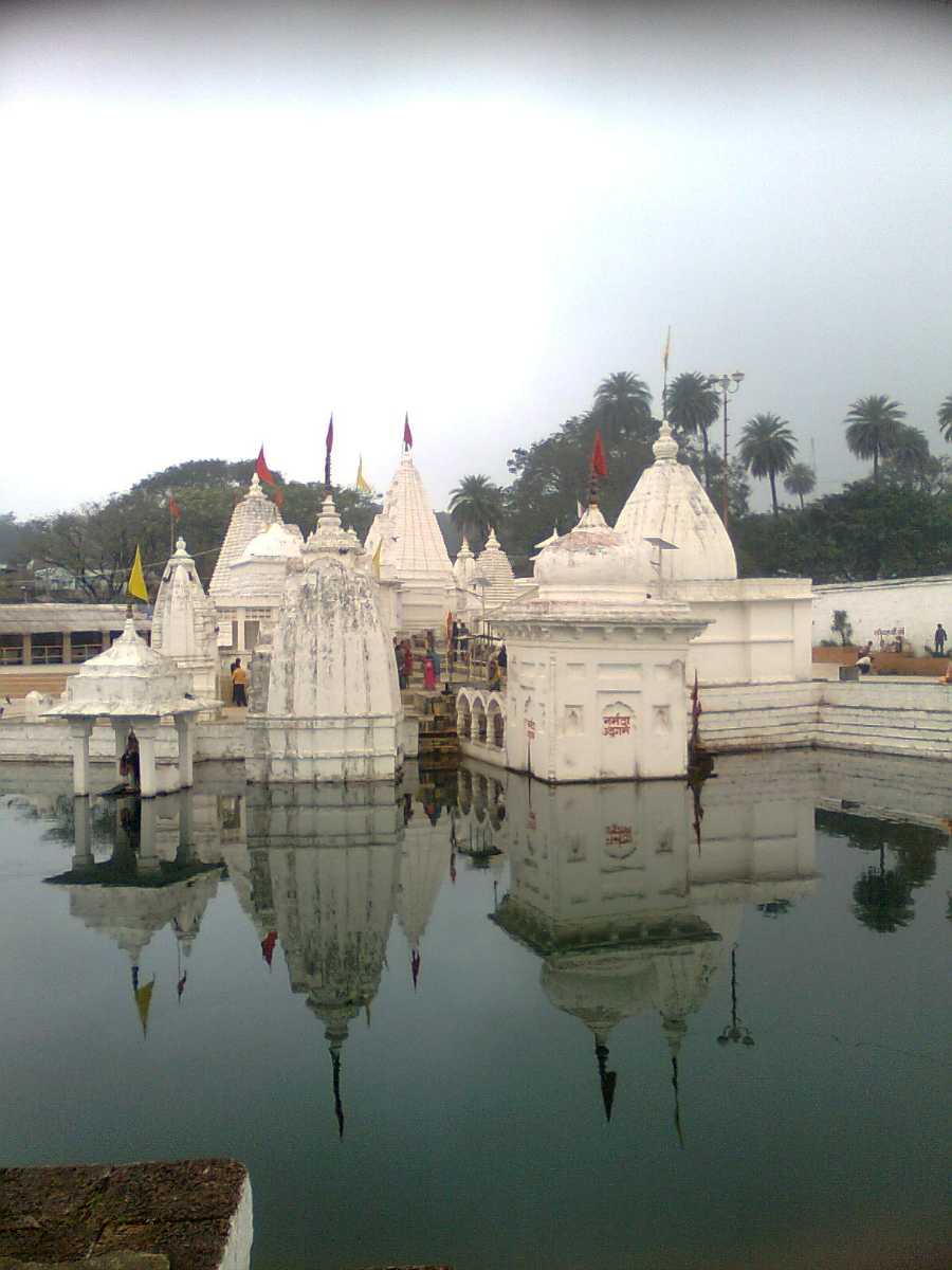 Narmada kund寺