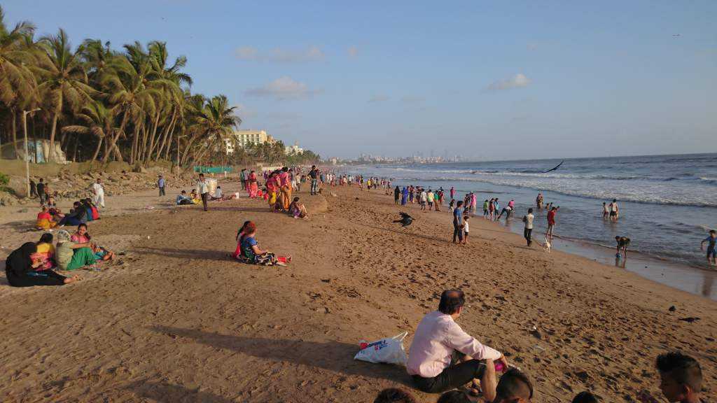 海滩,在孟买为孩子们的地方