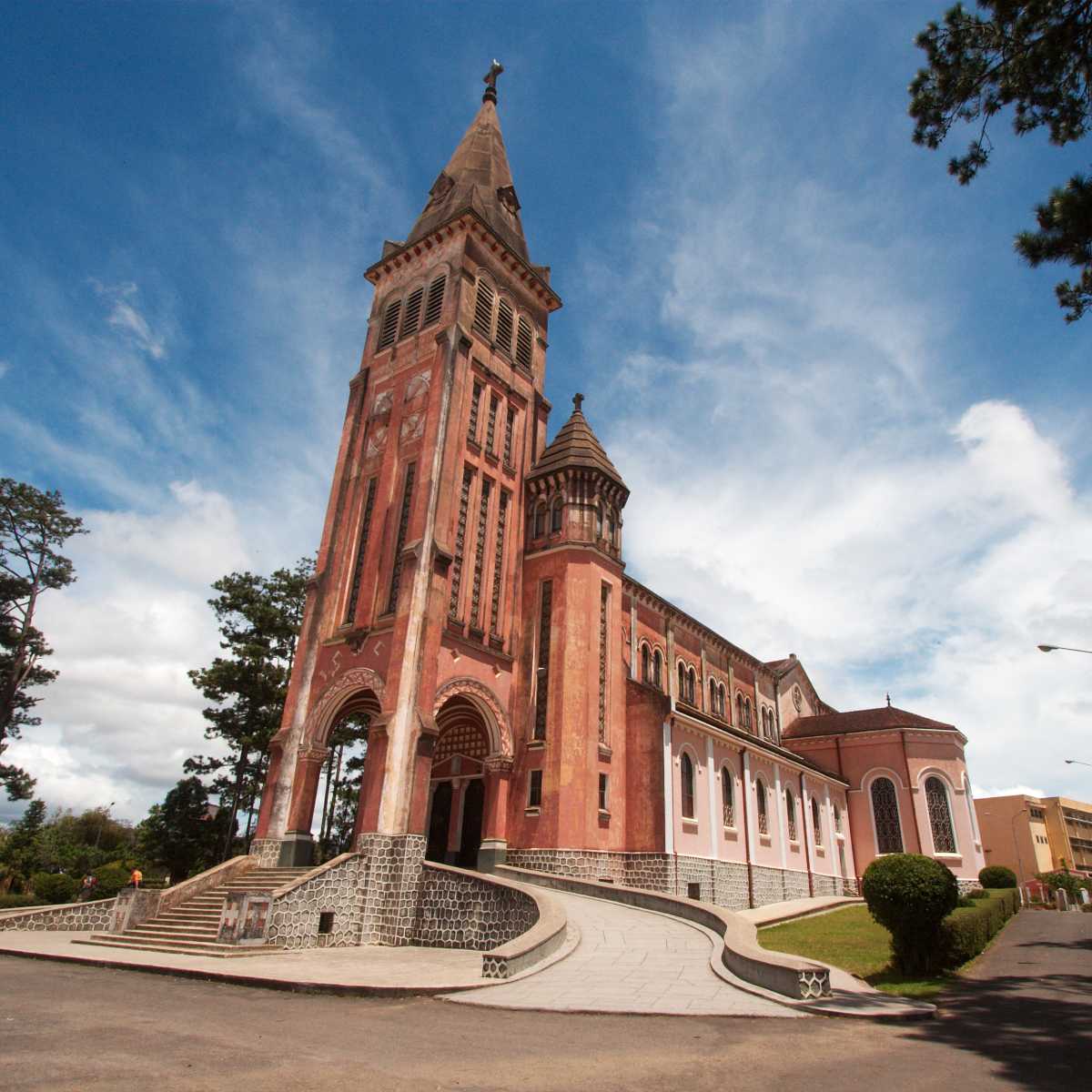 大叻圣尼古拉斯大教堂，越南的教堂