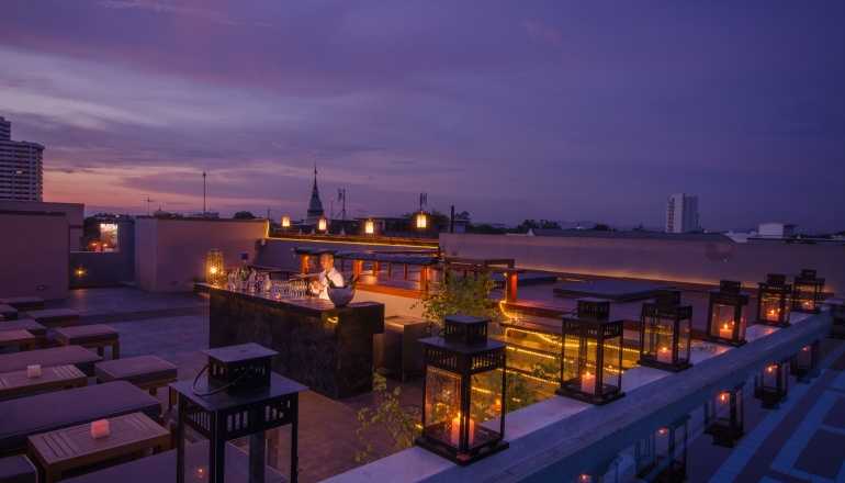 屋顶酒吧在清迈,泰国