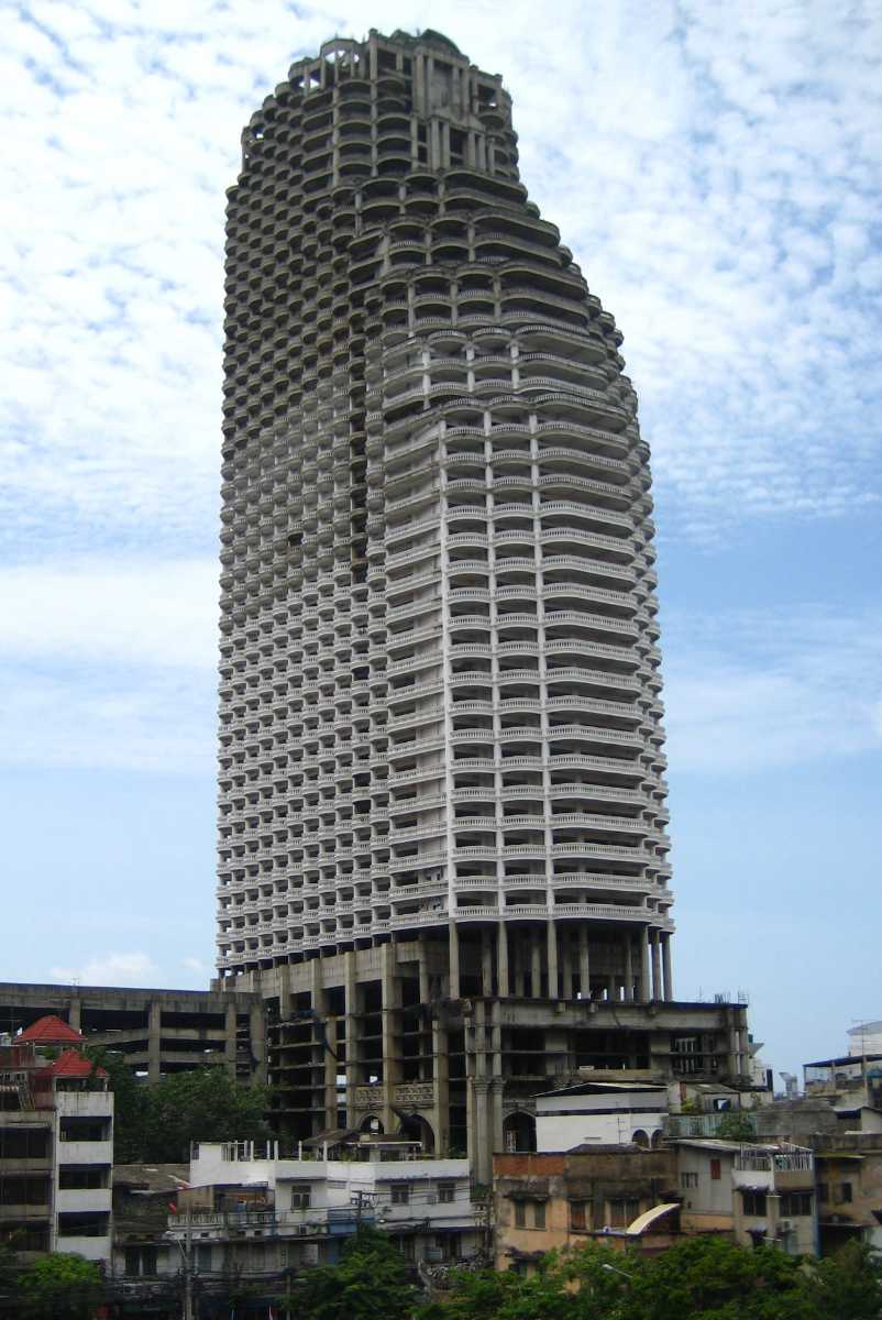 沙顿独特塔是曼谷的鬼塔