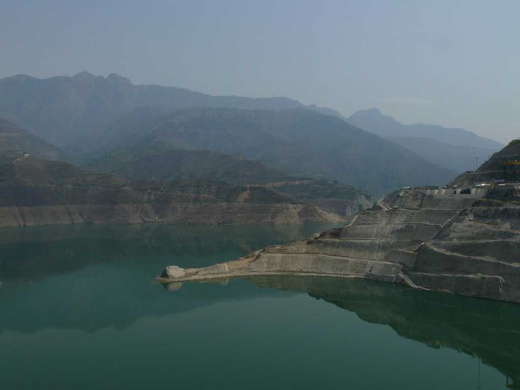特赫里大坝，印度最高的大坝