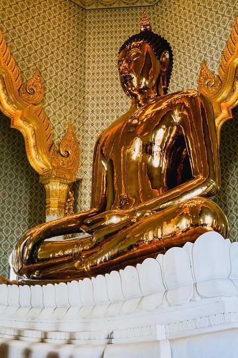 曼谷崔密寺的金佛像
