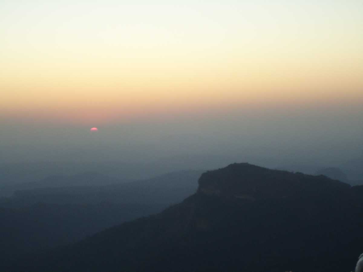 从中央邦的杜普加尔看日落